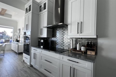 Villa ou maison à vendre à Marco Island, Floride: 3 chambres № 1949234 - photo 16