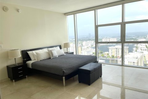 Condo in Hallandale Beach, Florida, 1 bedroom  № 1888748 - photo 18