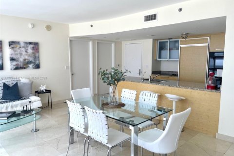 Condo in Hallandale Beach, Florida, 1 bedroom  № 1888748 - photo 8