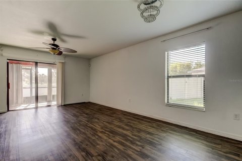 Casa en venta en Ruskin, Florida, 4 dormitorios, 171.4 m2 № 1913347 - foto 5