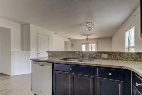 Casa en venta en Ruskin, Florida, 4 dormitorios, 171.4 m2 № 1913347 - foto 18