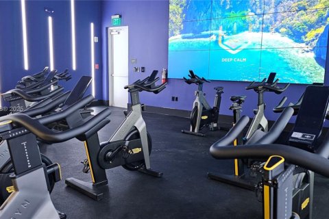 Condominio en venta en Doral, Florida, 1 dormitorio, 91.88 m2 № 1961756 - foto 21