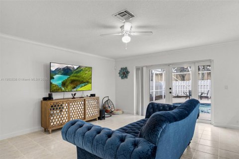 Купить виллу или дом в Санрайз, Флорида 4 спальни, 242.66м2, № 2038357 - фото 12