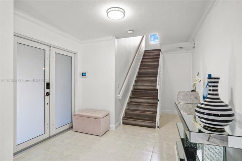 Купить виллу или дом в Санрайз, Флорида 4 спальни, 242.66м2, № 2038357 - фото 7