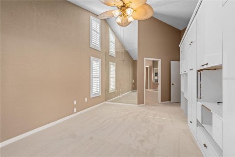 House in Palm Harbor, Florida 3 bedrooms, 214.05 sq.m. № 1749304 - photo 9