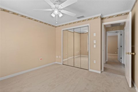 House in Palm Harbor, Florida 3 bedrooms, 214.05 sq.m. № 1749304 - photo 12