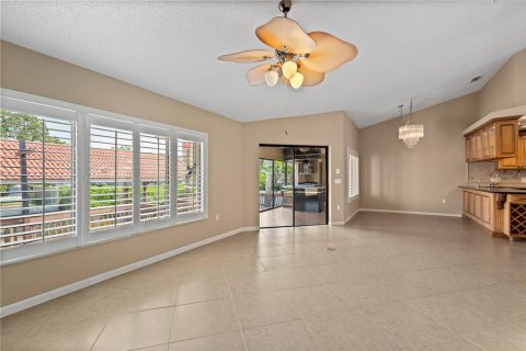 House in Palm Harbor, Florida 3 bedrooms, 214.05 sq.m. № 1749304 - photo 3