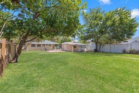 Casa en venta en Saint Petersburg, Florida, 3 dormitorios, 78.97 m2 № 1651764 - foto 22