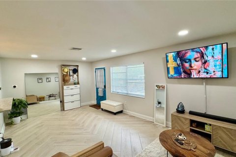 Casa en venta en Saint Petersburg, Florida, 4 dormitorios, 149.39 m2 № 1848465 - foto 17
