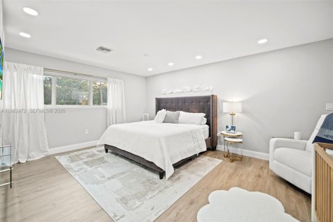 Casa en venta en Plantation, Florida, 4 dormitorios, 238.11 m2 № 2023681 - foto 18