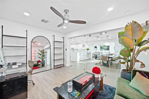 Casa en venta en Plantation, Florida, 4 dormitorios, 238.11 m2 № 2023681 - foto 17