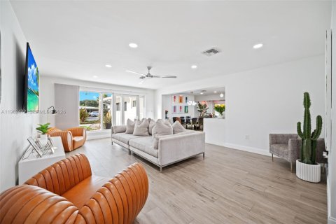 Casa en venta en Plantation, Florida, 4 dormitorios, 238.11 m2 № 2023681 - foto 10