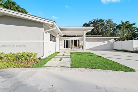 Casa en venta en Plantation, Florida, 4 dormitorios, 238.11 m2 № 2023681 - foto 5