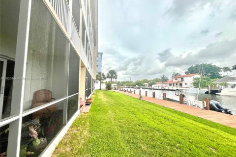 Copropriété à vendre à Fort Lauderdale, Floride: 2 chambres, 89.19 m2 № 1817589 - photo 24