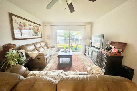 Copropriété à vendre à Fort Lauderdale, Floride: 2 chambres, 89.19 m2 № 1817589 - photo 10
