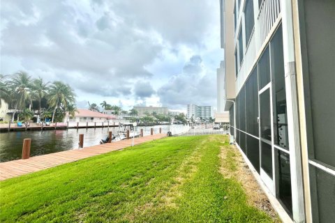 Copropriété à vendre à Fort Lauderdale, Floride: 2 chambres, 89.19 m2 № 1817589 - photo 23