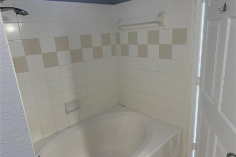 Снять в аренду кондоминиум в Сарасота, Флорида 6 комнат, 122.26м2, № 2093593 - фото 10
