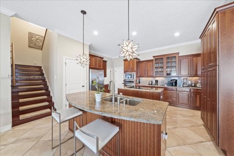 House in Cocoa, Florida 5 bedrooms, 346.25 sq.m. № 1704732 - photo 12