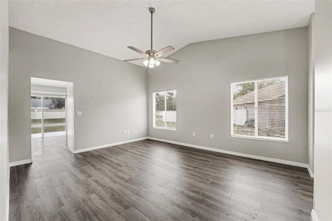 Villa ou maison à vendre à Winter Haven, Floride: 3 chambres, 107.58 m2 № 2107424 - photo 6