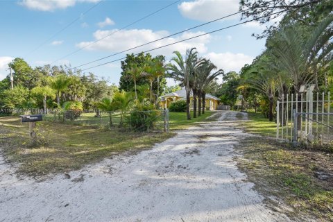 Villa ou maison à vendre à West Palm Beach, Floride: 3 chambres, 214.05 m2 № 2059930 - photo 3
