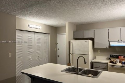 Купить кондоминиум в Корал-Спрингс, Флорида 1 спальня, 50.26м2, № 2006481 - фото 8