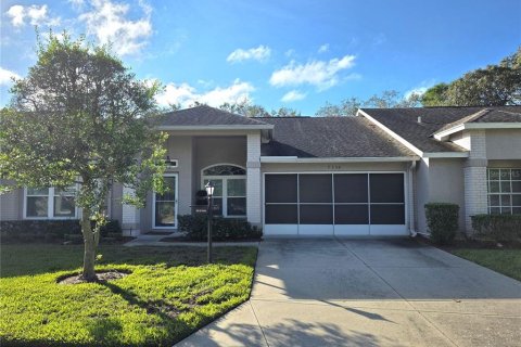 Casa en Spring Hill, Florida 3 dormitorios, 140.84 m2 № 2385610