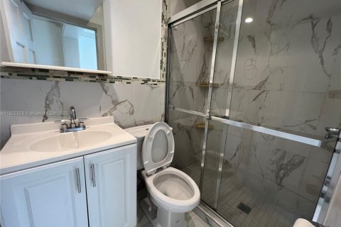 Снять в аренду виллу или дом в Майами, Флорида 1 спальня, 137.31м2, № 1955499 - фото 7