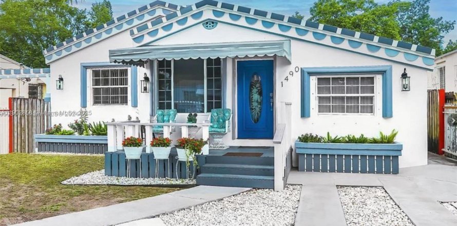 Дом в Майами, Флорида 1 спальня, 137.31м2 № 1955499