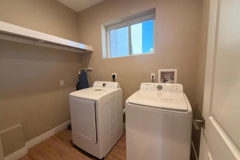 Touwnhouse à vendre à Kissimmee, Floride: 3 chambres, 203.92 m2 № 2128944 - photo 15