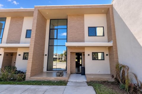 Touwnhouse à Kissimmee, Floride 3 chambres, 203.92 m2 № 2128944