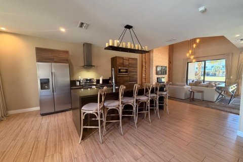 Touwnhouse à vendre à Kissimmee, Floride: 3 chambres, 203.92 m2 № 2128944 - photo 4