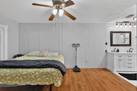 House in Leesburg, Florida 4 bedrooms, 160.44 sq.m. № 2408429 - photo 18
