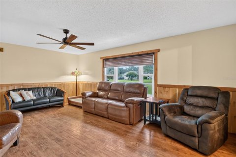 House in Leesburg, Florida 4 bedrooms, 160.44 sq.m. № 2408429 - photo 5