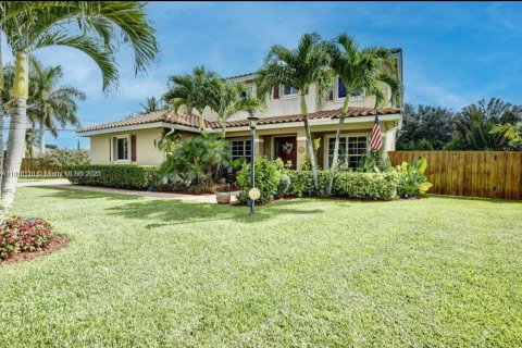 Villa ou maison à vendre à Homestead, Floride: 5 chambres, 263.56 m2 № 1848762 - photo 1