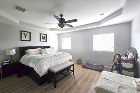 Villa ou maison à vendre à Homestead, Floride: 5 chambres, 263.56 m2 № 1848762 - photo 25