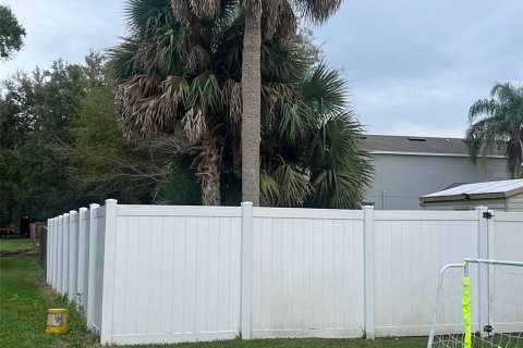 Casa en venta en Kissimmee, Florida, 2 dormitorios, 71.35 m2 № 863942 - foto 4