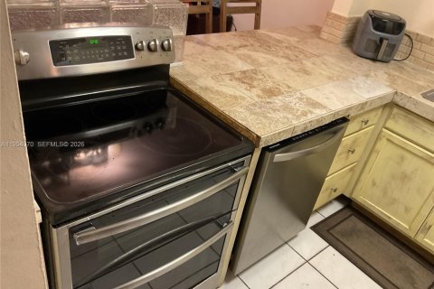 Купить кондоминиум в Майами, Флорида 2 спальни, 84.54м2, № 2009082 - фото 13