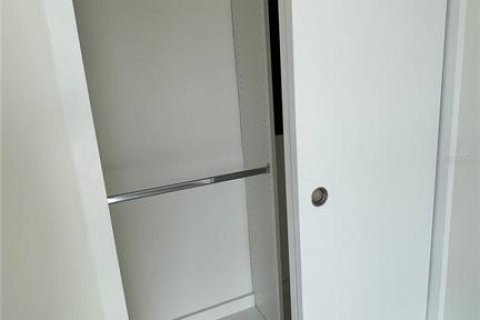 Condominio en alquiler en Sarasota, Florida, 2 dormitorios, 95.04 m2 № 1681102 - foto 11