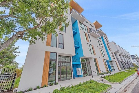 Condominio en alquiler en Sarasota, Florida, 2 dormitorios, 95.04 m2 № 1681102 - foto 2