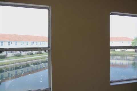 Touwnhouse à louer à Kissimmee, Floride: 4 chambres, 152.55 m2 № 1675933 - photo 5