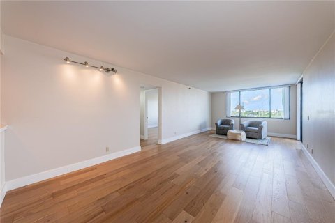 Copropriété à vendre à Saint Petersburg, Floride: 2 chambres, 116.13 m2 № 2329848 - photo 16