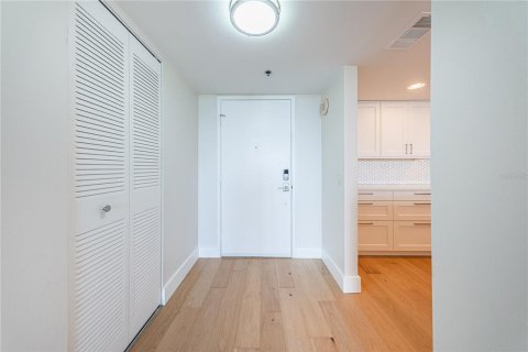 Copropriété à vendre à Saint Petersburg, Floride: 2 chambres, 116.13 m2 № 2329848 - photo 7