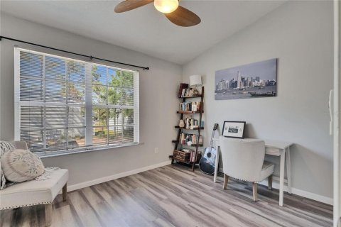 Townhouse in Brandon, Florida 2 bedrooms, 103.12 sq.m. № 1901482 - photo 17