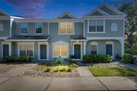 Townhouse in Brandon, Florida 2 bedrooms, 103.12 sq.m. № 1901482 - photo 2