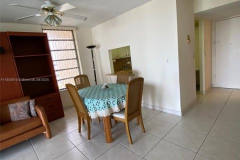 Appartement à louer à North Miami Beach, Floride: 1 chambre, 67.08 m2 № 1866982 - photo 26