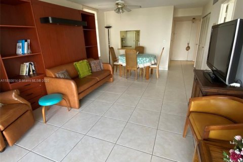 Appartement à louer à North Miami Beach, Floride: 1 chambre, 67.08 m2 № 1866982 - photo 14
