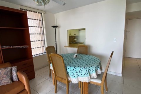 Appartement à louer à North Miami Beach, Floride: 1 chambre, 67.08 m2 № 1866982 - photo 15