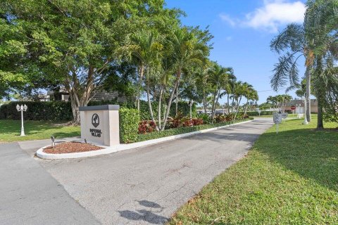 Villa ou maison à vendre à Delray Beach, Floride: 2 chambres, 97.55 m2 № 1186611 - photo 1