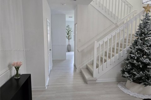 Купить виллу или дом в Хомстед, Флорида 4 спальни, 258.27м2, № 1991306 - фото 4