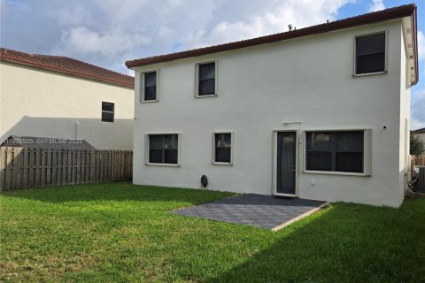 Купить виллу или дом в Хомстед, Флорида 4 спальни, 258.27м2, № 1991306 - фото 28